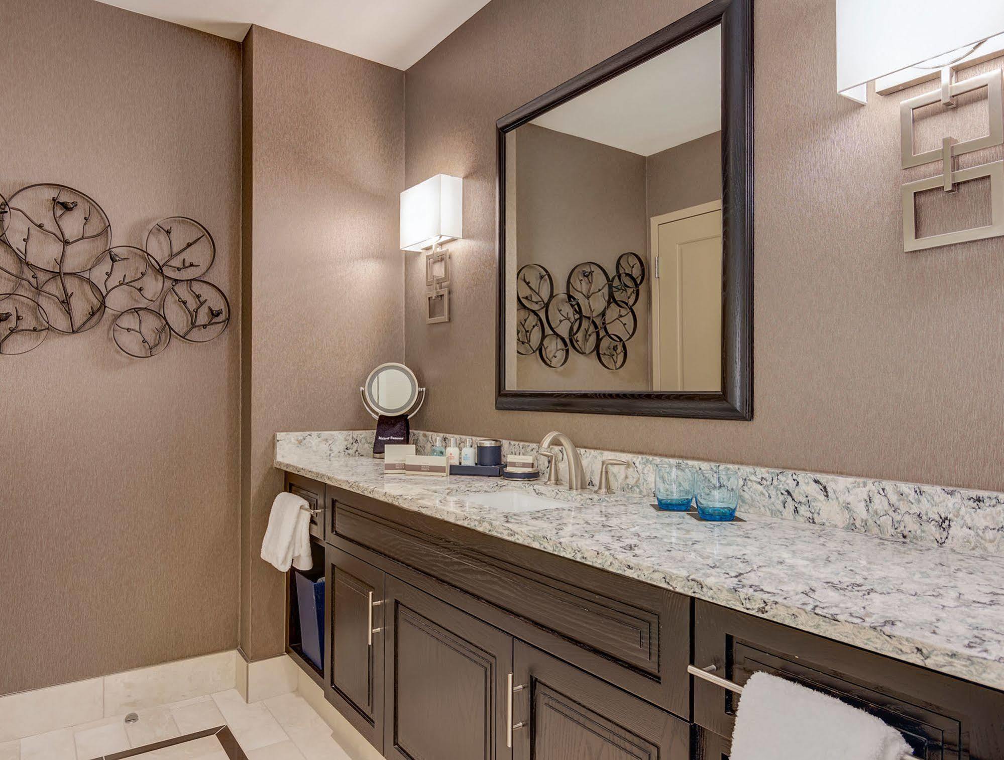 The Tennessean Personal Luxury Hotel Knoxville Exterior foto